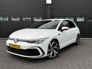 Volkswagen Golf 1.5 eTSI R-Line | ACC | Climate | Navi | Carplay |Sfeerverl. | €19.950,- Incl. BTW