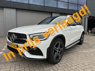 Mercedes-Benz GLC AMG 200 4MATIC Premium Plus BTW auto | Pano-dak | Trekhaak |Sfeer verlichting, |AMG|  Night |Burmester audio |Volle auto | elektrisch bedienbare achterklep |  Pano-dak