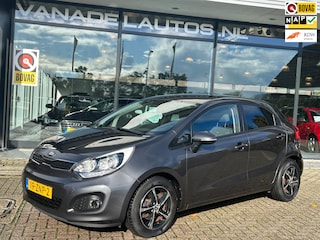 Kia Rio 1.2 CVVT Design Edition 1E Eig! Airco Cruise LM-Velgen Trekhaak NAP NL-Auto Dealeronderhouden!