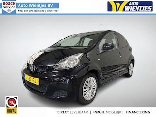 Toyota Aygo 1.0-12v | Dynamic Navigator 5-Drs | Airco