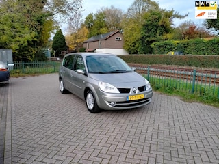 Renault Scénic 2.0 16v AUTOMAAT airco trekhaak *zie tekst *