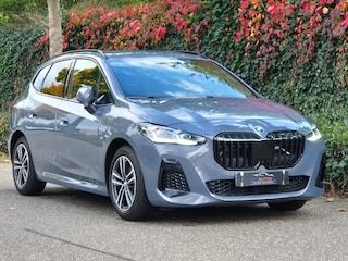BMW 2-serie Tourer M Sport CarPlay Trekhaak ACC Line Assist CarPlay Cam H&K Sparkling copper grey Fabriek garantie 26