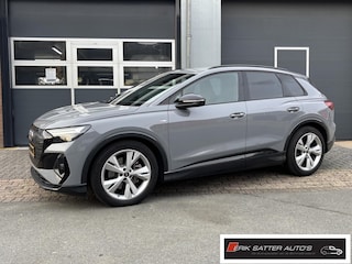 Audi Q4 40 Launch edition S Competition 77 kWh trekhaak inklapbaar |Warmtepomp | PDC V+A | voorverwarming| Carplay