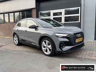 Audi Q4 40 Launch edition S Competition 77 kWh trekhaak inklapbaar |Warmtepomp | PDC V+A | voorverwarming| Carplay