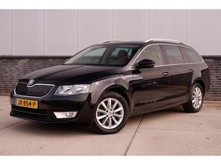 Skoda Octavia Combi 1.0 TSI Greentech Ambition Business | Trekhaak | Leder | Navi | Climate