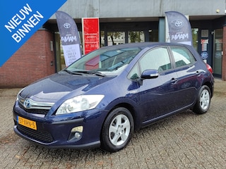 Toyota Auris 1.8 Full Hybrid BUSINESS 1E-EIG 100% DEALERONDERHOUDEN NAVI CLIMA CAMERA LM-VELGEN BLUETOOTH NL-AUTO