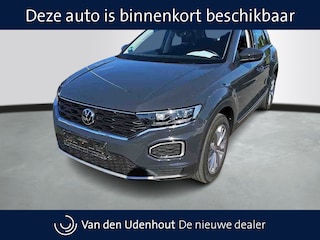 Volkswagen T-Roc 1.5 TSI 150pk Automaat Style / Navigatie / Adaptive Cruise / Stoelverwarming / LED / Wordt Verwacht