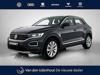 Volkswagen T-Roc 1.5 TSI 150pk Automaat Style / Navigatie / Adaptive Cruise / Stoelverwarming / LED / Wordt Verwacht