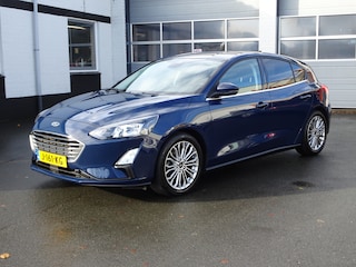 Ford Focus 1.0 EcoBoost Hybrid Titanium X Business Automatische airco, navigatie, stoel en stuur verwarming, achteruitrijcamera, afneembare trekhaak, licht metalen velgen, parkeersensoren, enz,enz.
