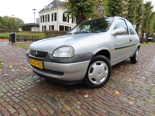 Opel Corsa 1.4i Strada Automaat Stuurbekrachtiging Trekhaak***Apk t/m 27-10-2026***