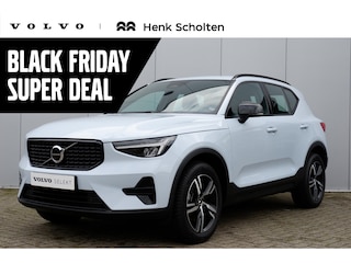 Volvo XC40 2.0 B4 Plus Dark | Verwarmde Stoelen en Stuurwiel | Verwarmbare Voorruit | Semi- Elektrische Trekhaak | AppleCarplay / AndroidAuto | Keyless Entry/Start | Harman Kardon Premium Audio | Park Assist |