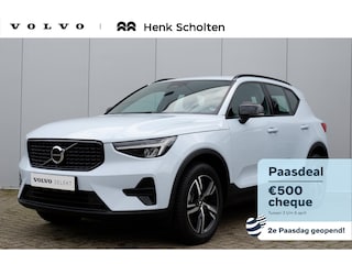 Volvo XC40 2.0 B4 Plus Dark | Verwarmde Stoelen en Stuurwiel | Verwarmbare Voorruit | Semi- Elektrische Trekhaak | AppleCarplay / AndroidAuto | Keyless Entry/Start | Harman Kardon Premium Audio | Park Assist |