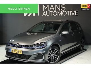 Volkswagen Golf 1.4 TSI PHEV GTE / PANODAK / KEYLESS / ACC / CAMERA / DODEHOEK