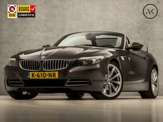BMW Z4 Roadster sDrive35i 306Pk Automaat (YOUNGTIMER, NAVIGATIE, CLIMATE, 6 CILINDER, XENON, LEDER, STUUR/STOELVERWARMING, SPORTSTOELEN, CRUISE, PARKEERSENSOREN, NIEUWE APK, NIEUWSTAAT)