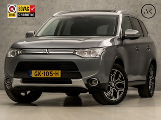 Mitsubishi Outlander 2.0 PHEV X-Line 204Pk Automaat (SCHUIFDAK, NAVIGATIE, CAMERA, LEDEREN SPORTSTOELEN, STOELVERWARMING, TREKHAAK, KEYLESS, GETINT GLAS, NIEUWSTAAT)