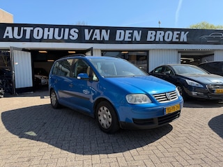 Volkswagen Touran 1.6-16V FSI 7Persoons Airco Cruise Ctr Dakrails Trehaak