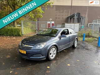 Opel Astra GTC 1.4 Edition LEUKE AUTO RIJDT EN SCHAKELT GOED