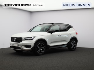 Volvo XC40 T3 Automaat R-Design / Trekhaak / Pan. dak / 360 camera/ Ext. styling / Privacy glass / CarPlay