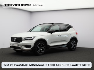 Volvo XC40 T3 Automaat R-Design / Trekhaak / Pan. dak / 360 camera/ Ext. styling / Privacy glass / CarPlay
