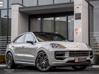 Porsche Cayenne 3.0 E-Hybrid / BOSE / Sport-Design / Sport-Chrono / Tow-Bar