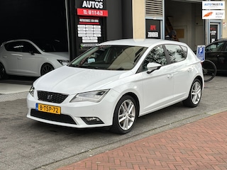 Seat Leon 1.2 TSI Style Business Automaat Navi Clima PDC