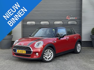 Mini Cooper 1.5 Chili Serious Business | Navigatie | Climate Control | Parkeersensoren | Lichtmetalen Velgen |