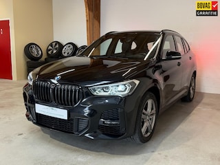 BMW X1 XDrive25e High Exec. M-Sport - Trekhaak - Leder - Memory