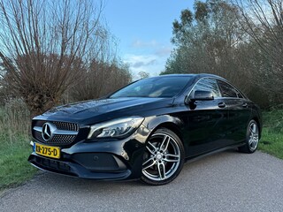 Mercedes-Benz CLA 180 Ambition Automaat / Leder-Alcantara / Navi / 2e Eigenaar / Clima / 18" Velgen / PDC / Cruise / LED /