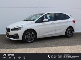 BMW 2-serie Tourer 220i High Executive Edition AUTOMAAT / Trek gw 1500 / Lederen Bekleding / Navigatie / Elektrisch Schuif-/Kanteldak / Elektrisch Bedienbare Achterklep / Head-Up Display /