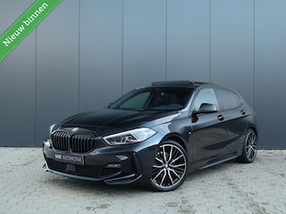 BMW 118i High Executive M-Sport|Camera|Panodak|Harman kardon