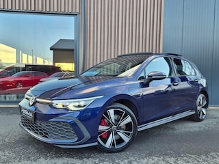 Volkswagen Golf 1.4 eHybrid GTE 245pk | BTW | Pano | Trekhaak | LED | Stuur- Stoelverw.