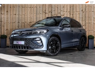 Volkswagen Tiguan 1.5 eTSI R-Line *Pano*H/K*360 Camera*Head-Up*Keyless*Trekhaak*