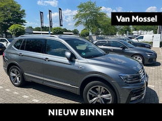 Volkswagen Tiguan 2.0 TSI 4Motion Highline Business R | Achteruitrijcamera | Panoramadak | Stoelverwarming | Elektrische achterklep |