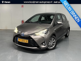 Toyota Yaris 1.5 Hybrid Executive 1e eigenaar, Nederlandse auto, dealeronderhouden, cruise control, halfleder, navigatie, slechts 38.992 KM!