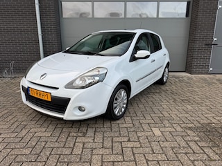 Renault Clio 1.2 COLLECTION  met panorama dak- navigatie- airco