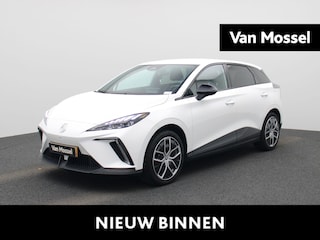 MG 4 64 kWh Luxury | Automaat | Navigatie | Climate Control | Apple Carplay / Android Auto | Adaptive Cruise Control | Stoel/Stuur verwarming | Half-Leder | Lage km stand