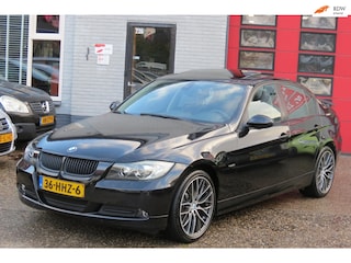 BMW 318i High Executive ,Leder, Navi , Open Dak, 18"