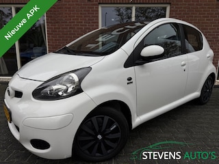Toyota Aygo 1.0-12V Comfort Nav. NIEUWE APK / KOUDE AIRCO / GROOT.MULTIMEDIA