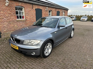 BMW 116i Executive 5-drs met Apple carplay