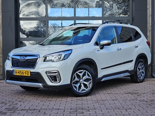 Subaru Forester 2.0i e-BOXER Luxury | Automaat | Trekhaak | Elek. klep | X Mode | ACC | Stoelverwarming |