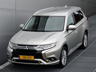 Mitsubishi Outlander PHEV 2.4 PURE PLUS 4WD | PLUG IN HYBRID | HOGE ZIT | CLIMATE | CRUISE | 18'' VELGEN | ALL IN RIJKLAARPRIJS