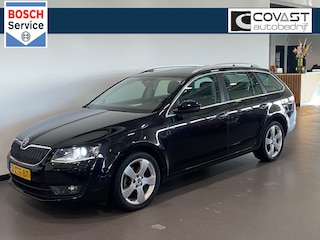 Skoda Octavia Combi 1.4 TSI Elegance Panodak|Dealer-onderhouden|Xenon|Trekhaak|El.Klep
