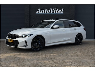 BMW 3-serie Touring 330e M-Sport | 19,5 kWh Accu | Panodak | Head-Up | Memory | Trekhaak | 360° Camera | Fabrieksgarantie