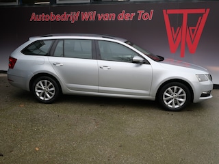 Skoda Octavia Combi 1.5 TSI BUSINESS EDITION | AUTOMAAT | TREKHAAK | CARPLAY | BTW-AUTO