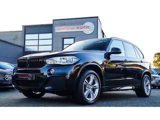 BMW X5 XDrive30d High Executive | M-pakket | Panorama | 360 Camera | Head up Display | 20 Inch | Luxe Leder | NAP | Lane Assist |