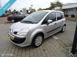 Renault Modus 1.2 TCE Expression goed onderhouden recent nwe.distributie en groot onderhoud gehad !!!