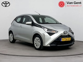 Toyota Aygo 1.0 VVT-i x-play | Apple Carplay / Android Auto | Airco | Camera