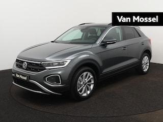 Volkswagen T-Roc 1.0 TSI Oranje Edition 116 PK | Navigatie | Apple Carplay | Dodehoek sensoren | Android Auto | Climate control | Camera | Keyless access | Adaptieve cruise control | 17" Lichtmetalen velgen |
