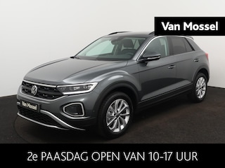 Volkswagen T-Roc 1.0 TSI Oranje Edition 116 PK | Navigatie | Apple Carplay | Dodehoek sensoren | Android Auto | Climate control | Camera | Keyless access | Adaptieve cruise control | 17" Lichtmetalen velgen |