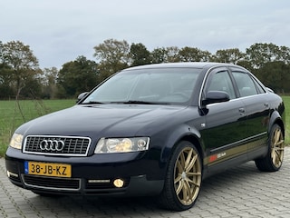 Audi A4 Limousine 2.0 super mooi S4 look 19" spoiler climate cruise trekh